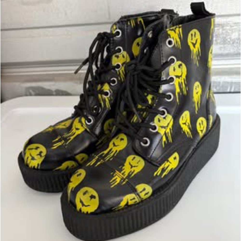 T.U.K Happy Trip Boots (NWOT-Discontinued)